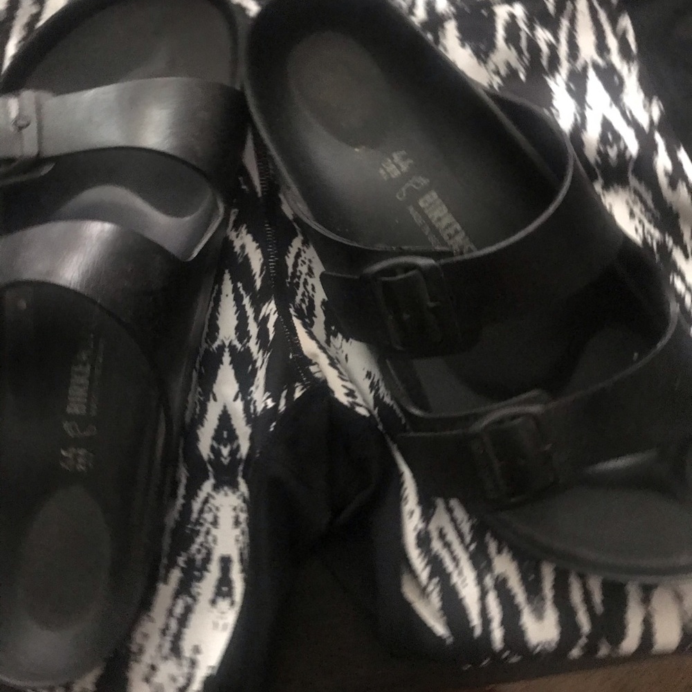 Birkenstock’s (rubber) Men’s size 11 women 12-13